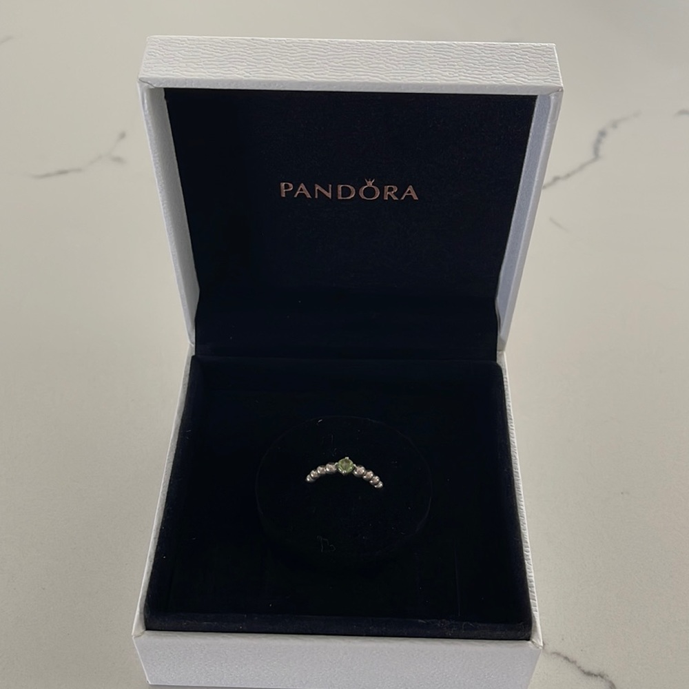 Pandora ring! Size 5! Comes with box!
